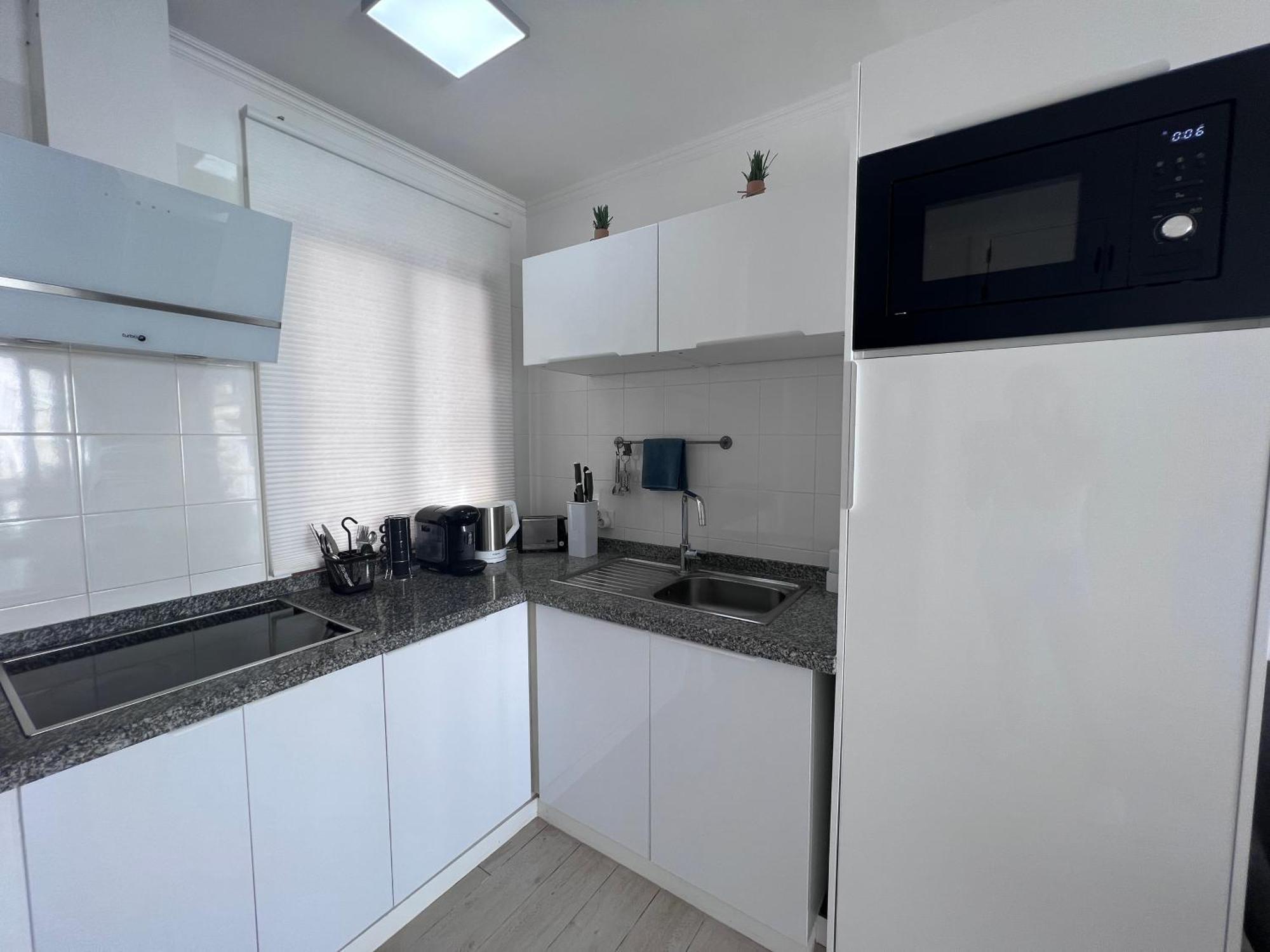 Paulmarie Apartment Ocean View In Windsor Park 아데제 외부 사진