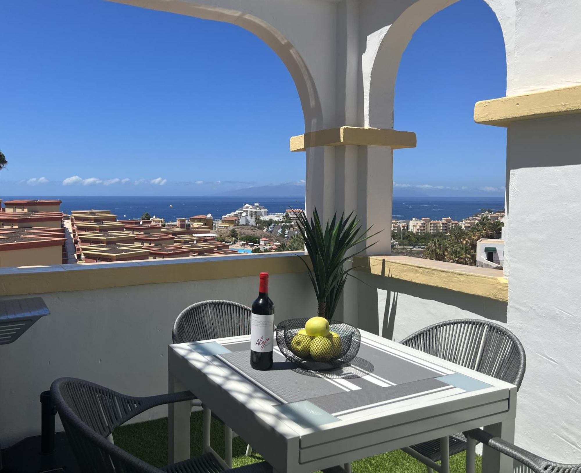 Paulmarie Apartment Ocean View In Windsor Park 아데제 외부 사진